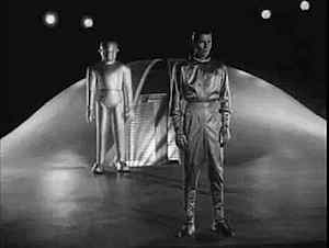 The Day the Earth Stood Still: movies where aliens save the earth ...